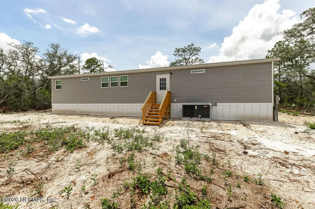 230 Redeye Road Florahome FL 32140