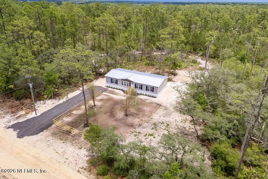 230 Redeye Road Florahome FL 32140