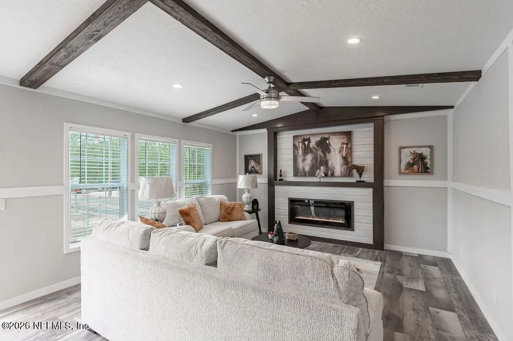 230 Redeye Road Florahome FL 32140