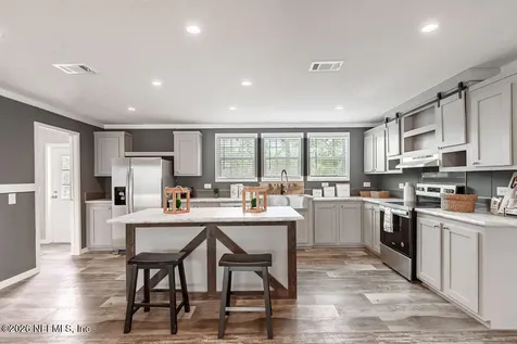 230 Redeye Road Florahome FL 32140