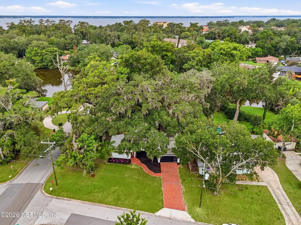 5388 Rollins Avenue Jacksonville FL 32207