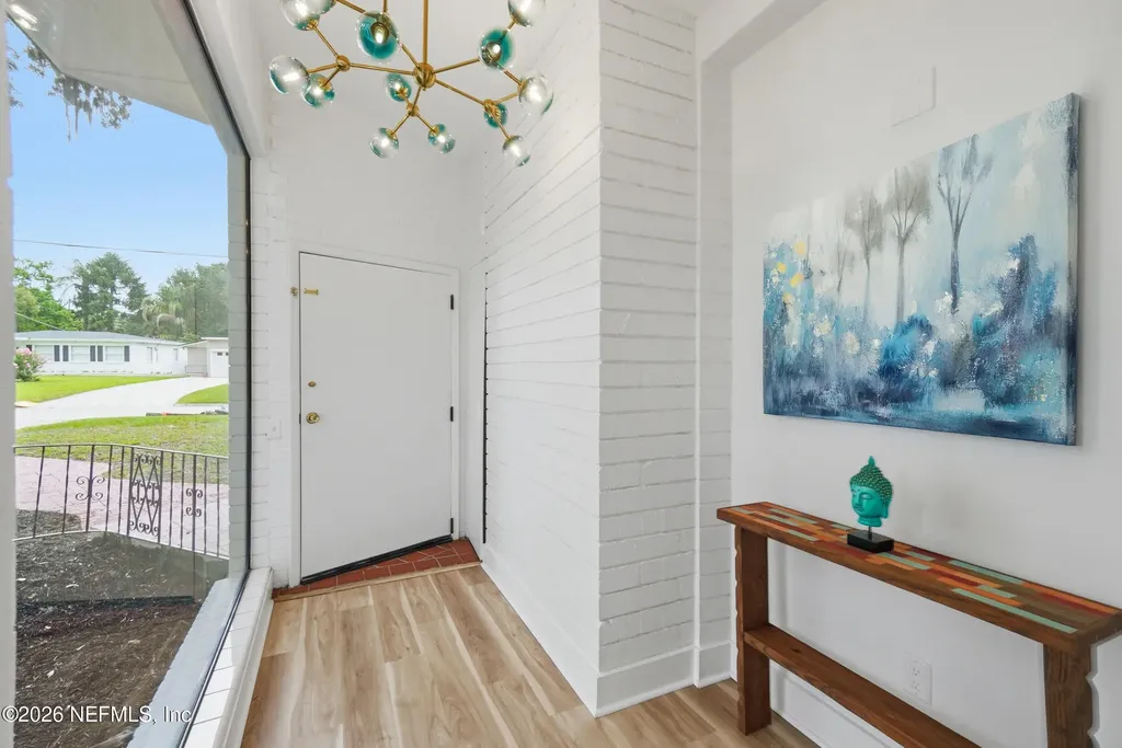 5388 Rollins Avenue Jacksonville FL 32207