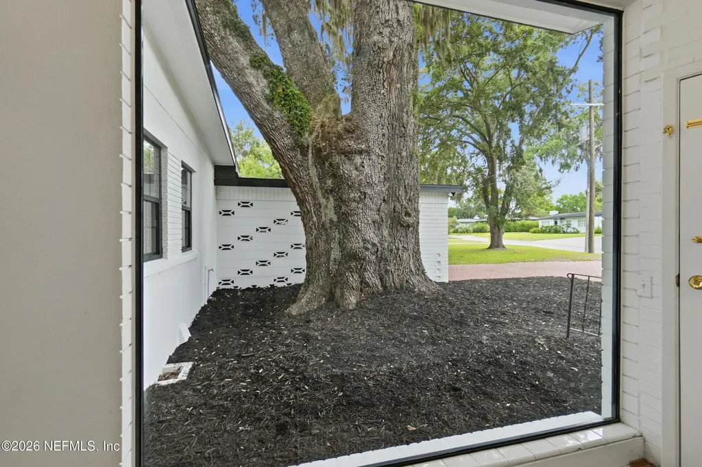 5388 Rollins Avenue Jacksonville FL 32207
