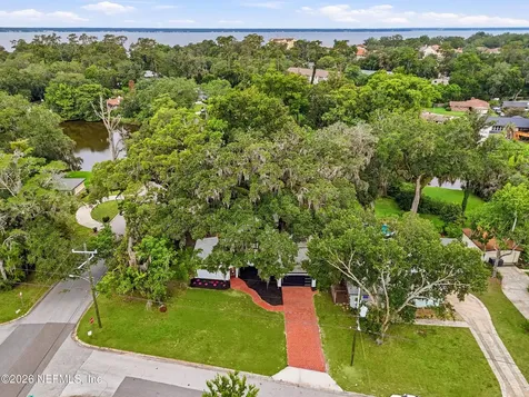 5388 Rollins Avenue Jacksonville FL 32207