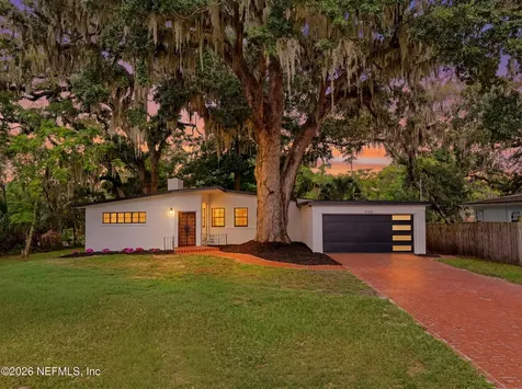 5388 Rollins Avenue Jacksonville FL 32207