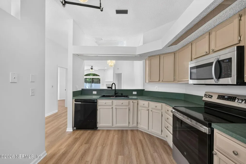 2778 Lantana Lakes Drive W Jacksonville FL 32246