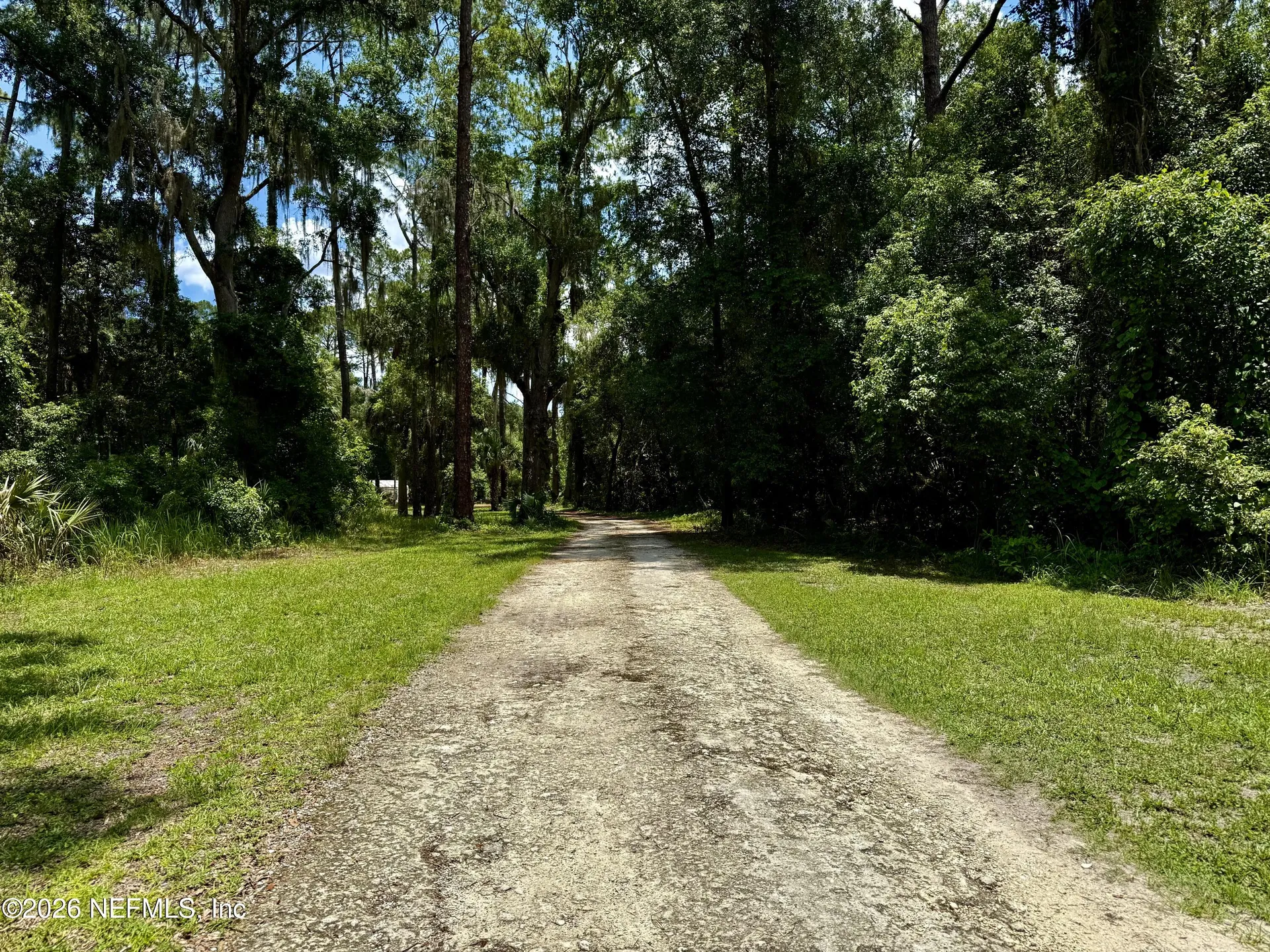 627 Walnut Street Welaka FL 32193