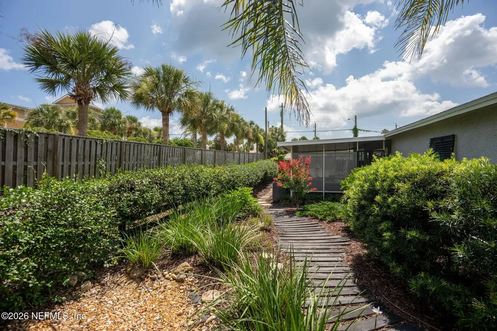 208 Trade Wind Lane St. Augustine FL 32080