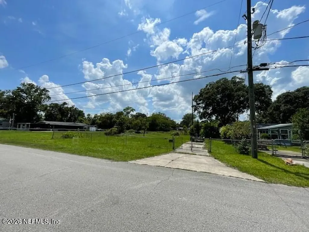 2024 Glen Gardner Drive Jacksonville FL 32246
