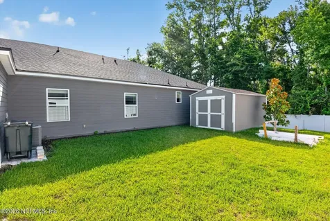 97003 Mcgirts Creek Loop Yulee FL 32097