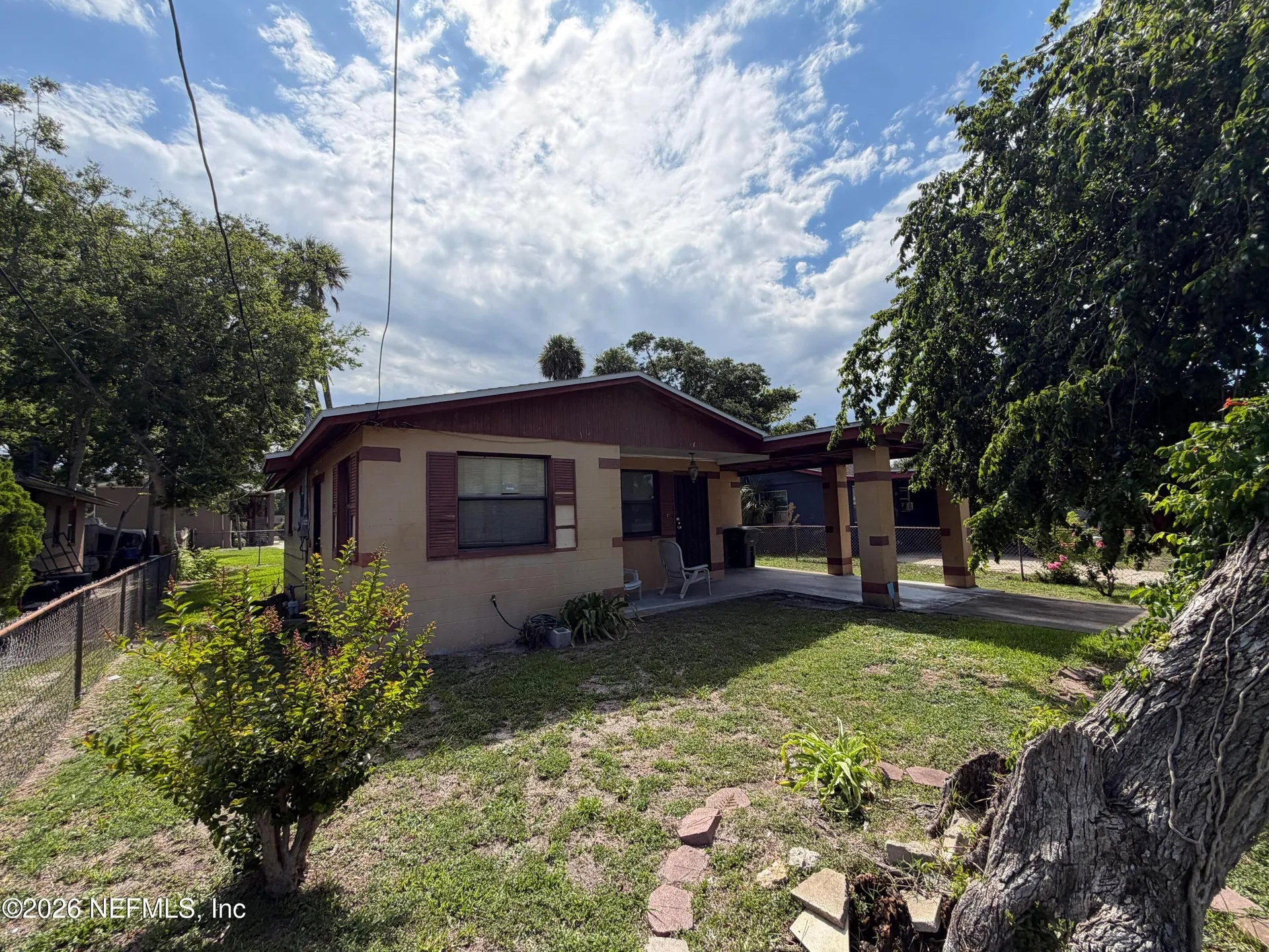 608 S Caroline Street Daytona Beach FL 32114