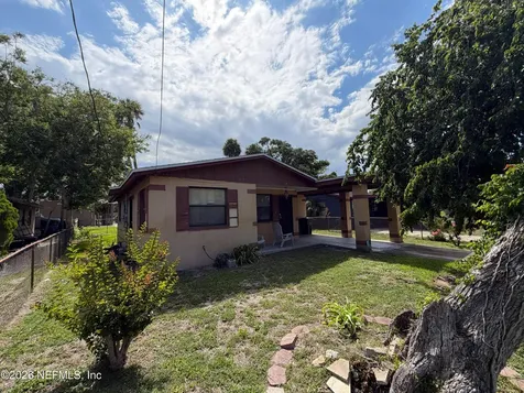 608 S Caroline Street Daytona Beach FL 32114