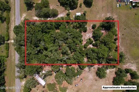 112 St Johns Avenue Satsuma FL 32189