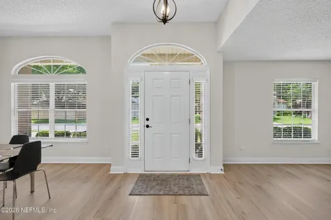 97 Zachary Drive N Jacksonville FL 32218