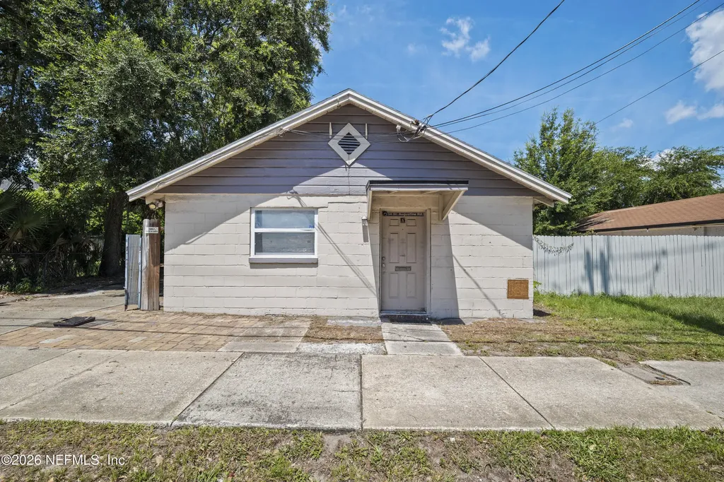 3754 St Augustine Road Jacksonville FL 32207