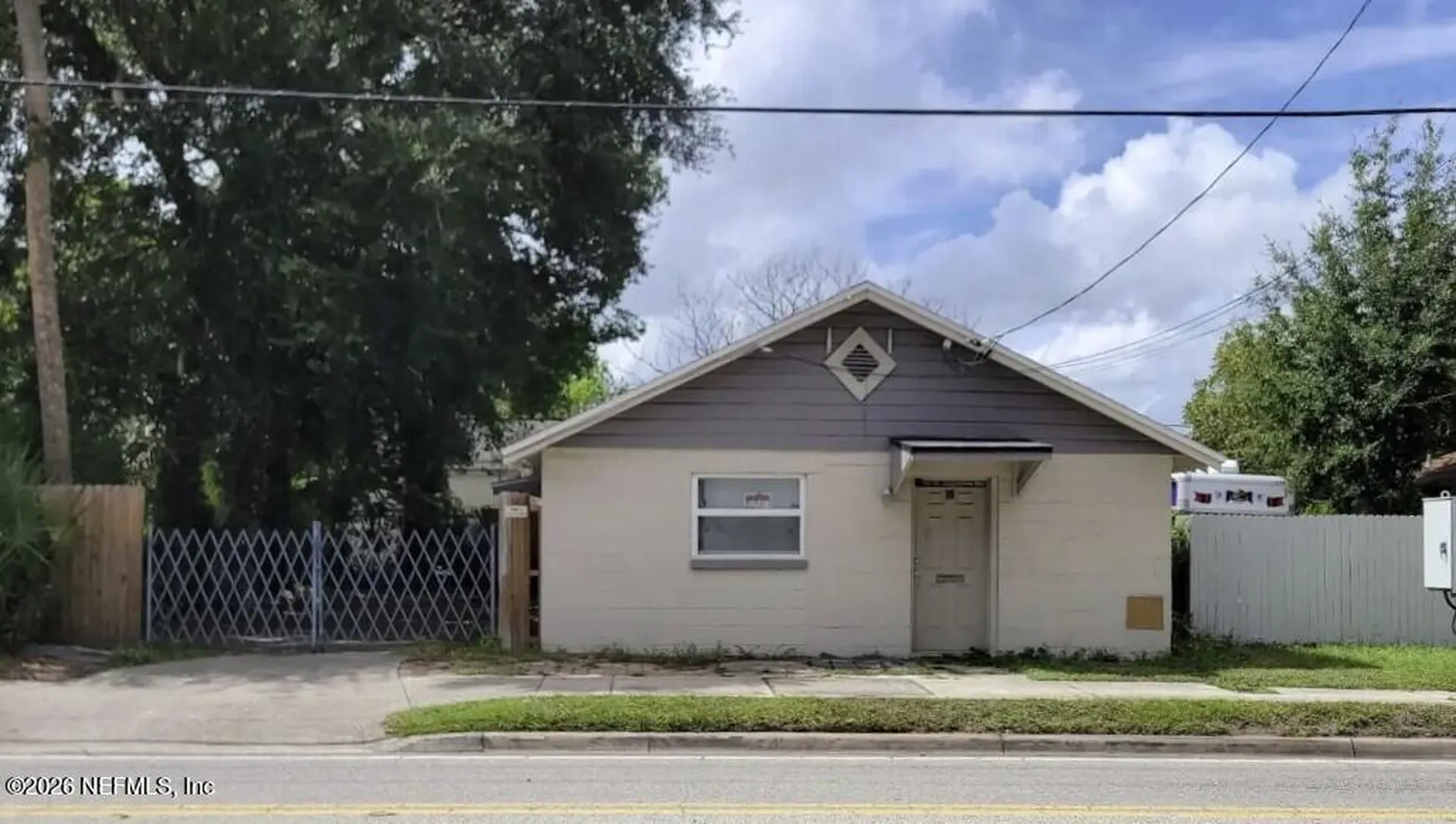 3754 St Augustine Road Jacksonville FL 32207