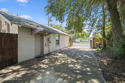 3754 St Augustine Road Jacksonville FL 32207