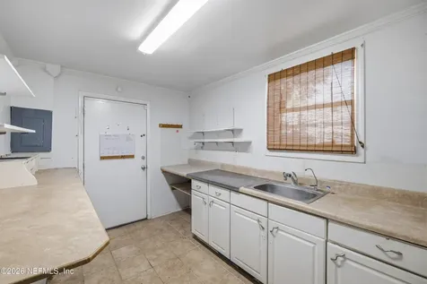3754 St Augustine Road Jacksonville FL 32207