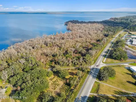 106 Union Avenue Crescent City FL 32112