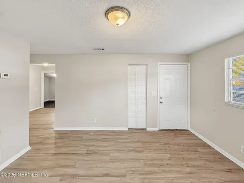 9753 Waynesboro Avenue Jacksonville FL 32208