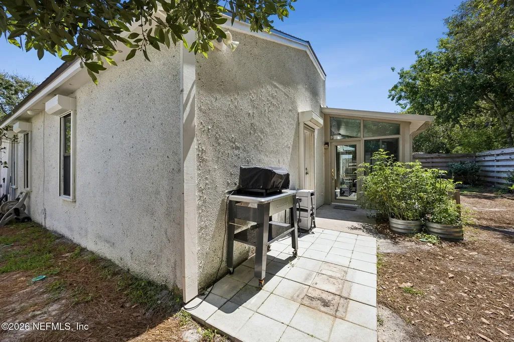 330 Garden Lane Atlantic Beach FL 32233