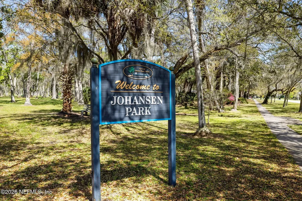 330 Garden Lane Atlantic Beach FL 32233