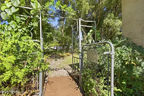 802 S 15th Street Palatka FL 32177