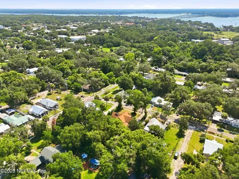 802 S 15th Street Palatka FL 32177