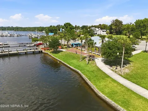 802 S 15th Street Palatka FL 32177