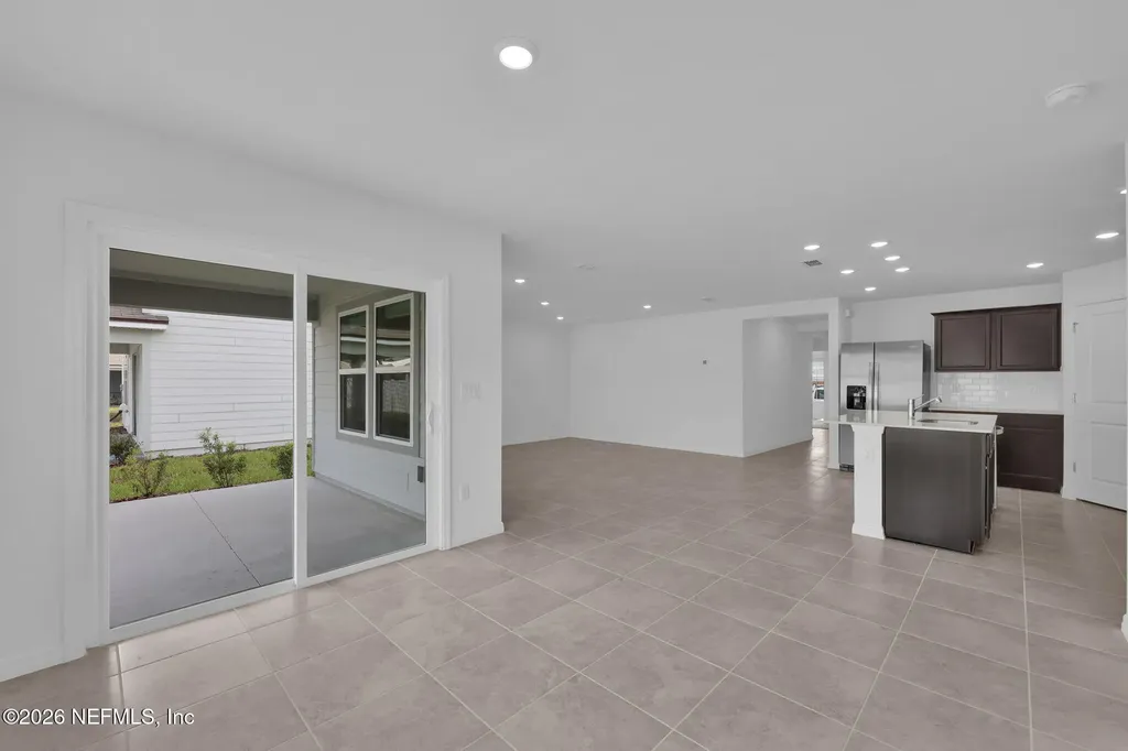 7094 Sandperch Street Jacksonville FL 32244