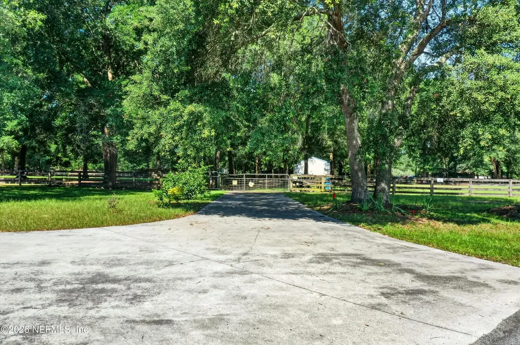 1735 Hagans Ridge Court Green Cove Springs FL 32043