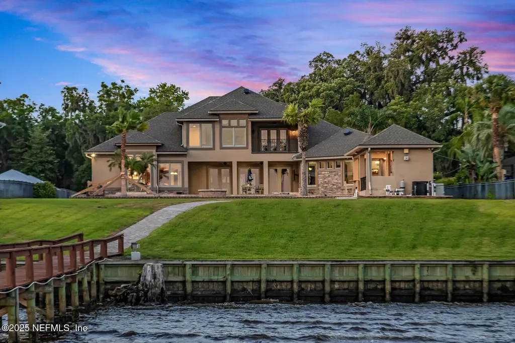 4710 State Road 13 N St. Johns FL 32259