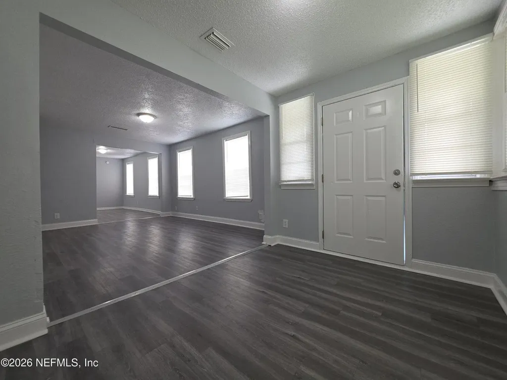 4910 Walcott Avenue Jacksonville FL 32209