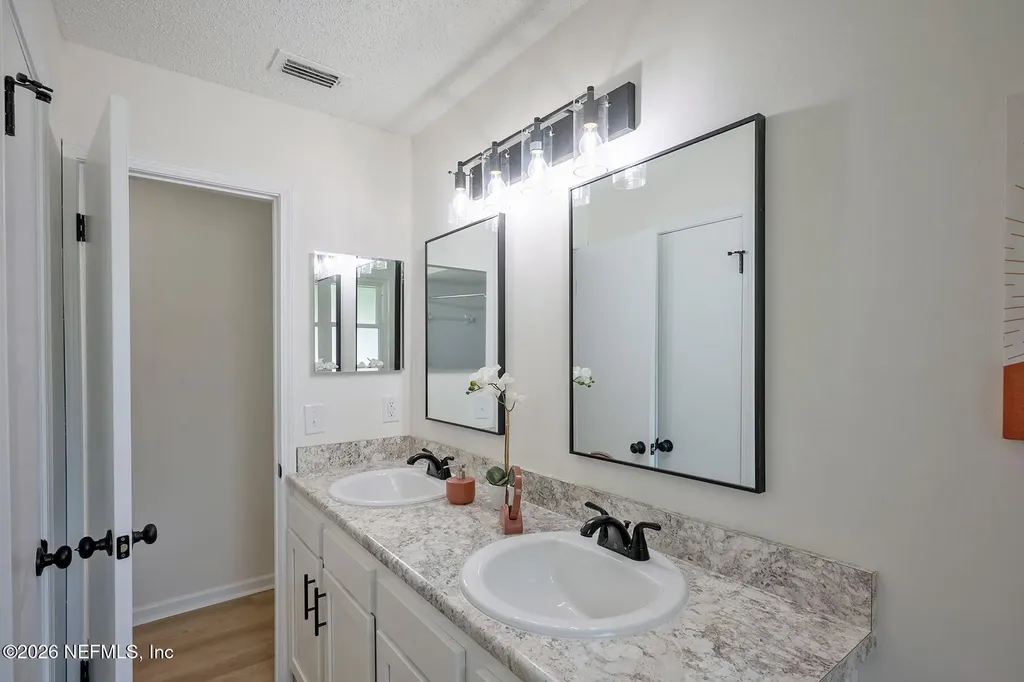 15443 Cape Drive S Jacksonville FL 32226