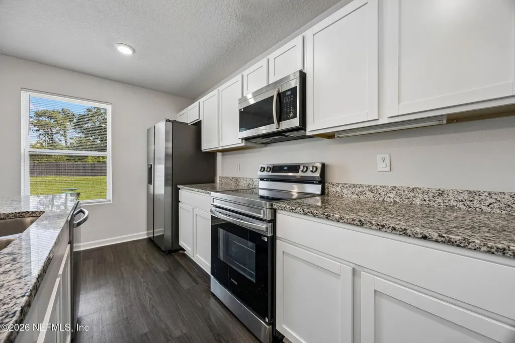 8064 Noroad Jacksonville FL 32210