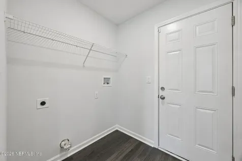 8064 Noroad Jacksonville FL 32210