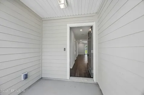 8064 Noroad Jacksonville FL 32210