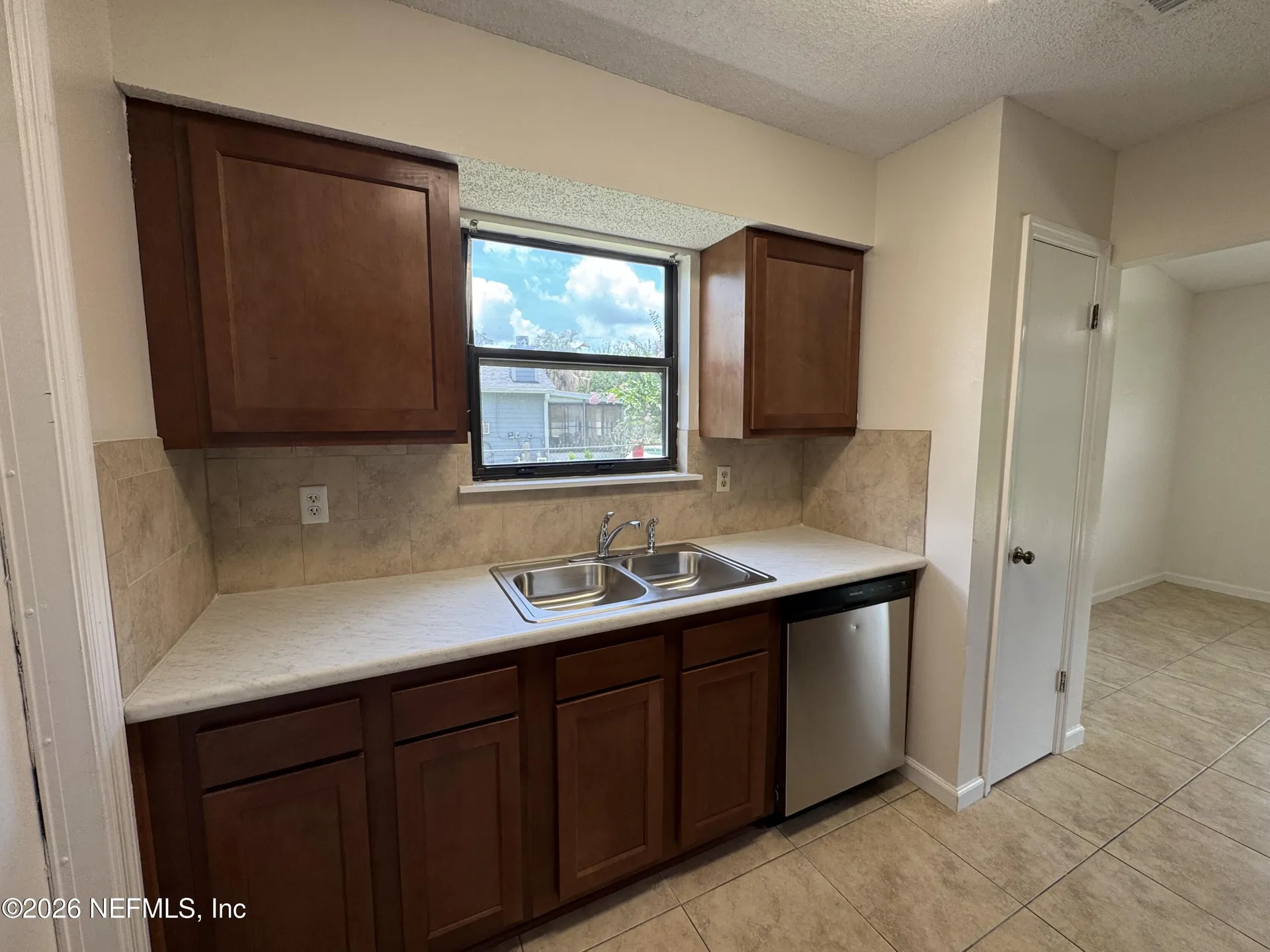 10272 Arrowhead Drive Jacksonville FL 32257