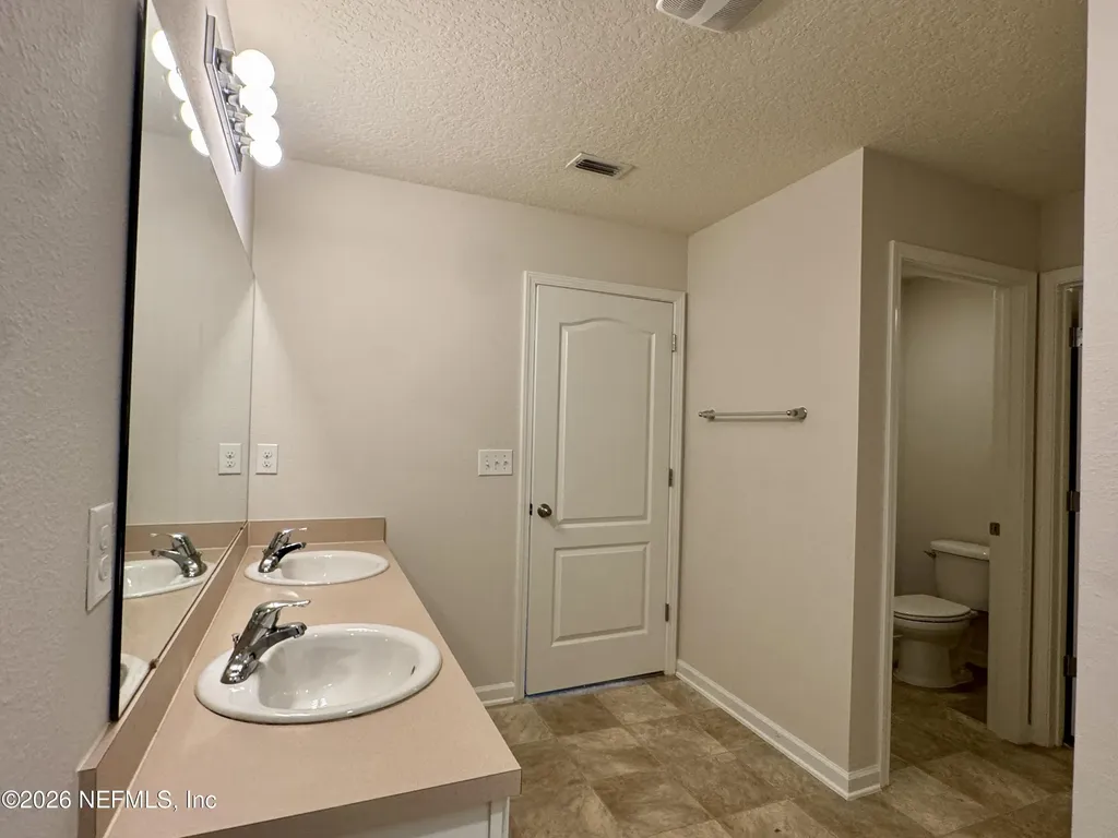 2942 Sunrise Creek Road Green Cove Springs FL 32043