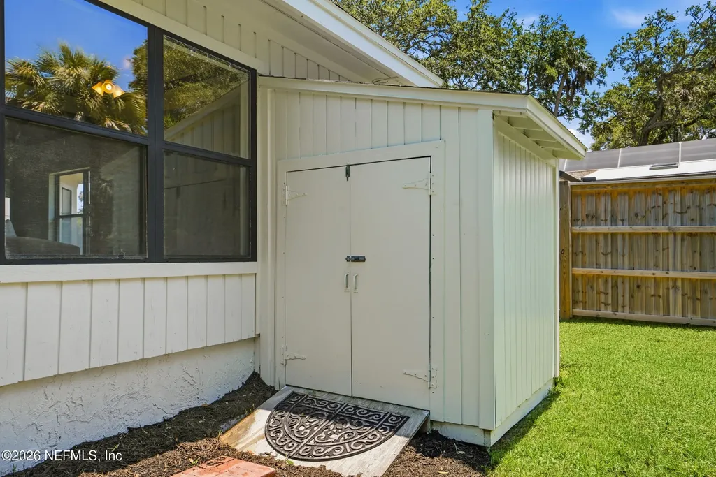 2334 Beachcomber Trail Atlantic Beach FL 32233