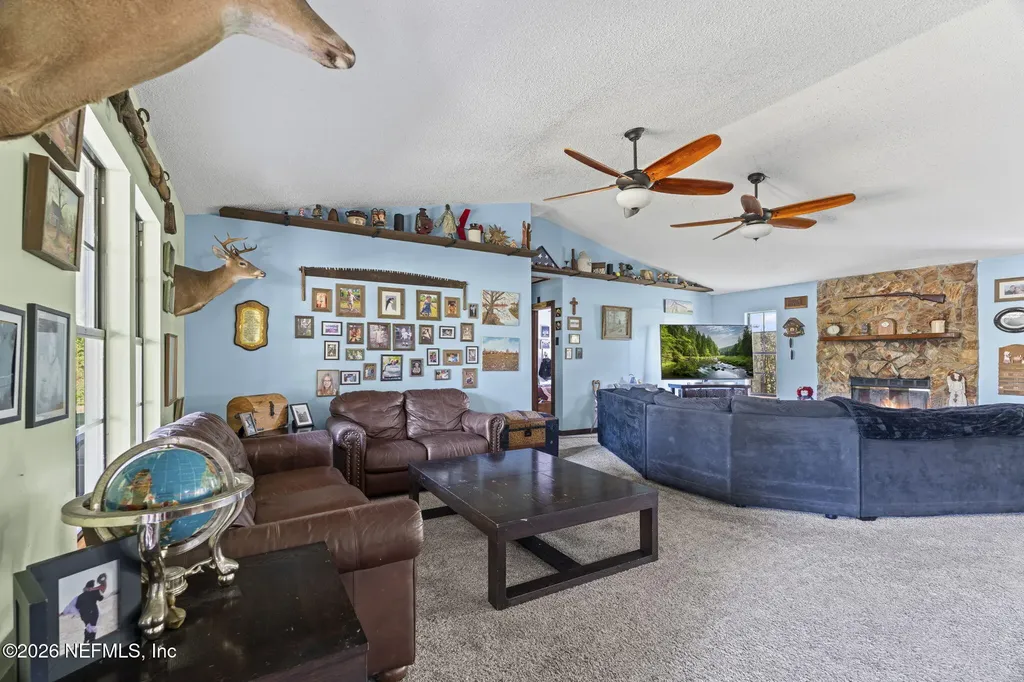 2411 Us Highway 301 Jacksonville FL 32234