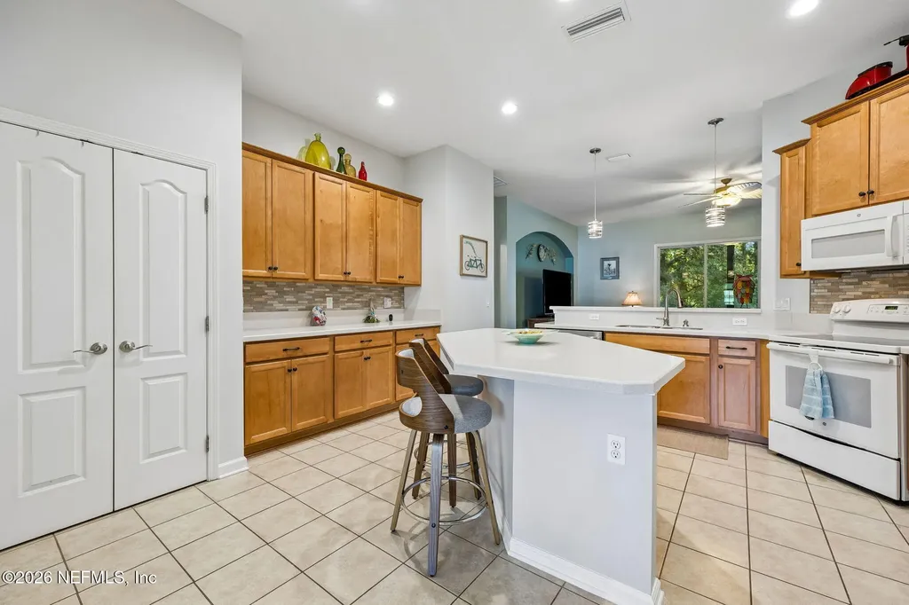 86154 Vegas Boulevard Yulee FL 32097