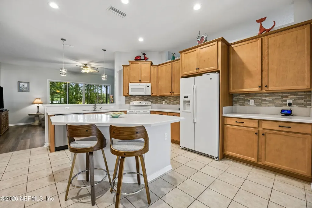 86154 Vegas Boulevard Yulee FL 32097