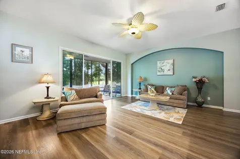 86154 Vegas Boulevard Yulee FL 32097