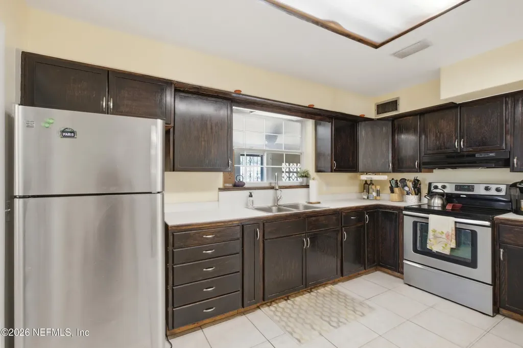 8159 Ladoga Avenue Jacksonville FL 32217