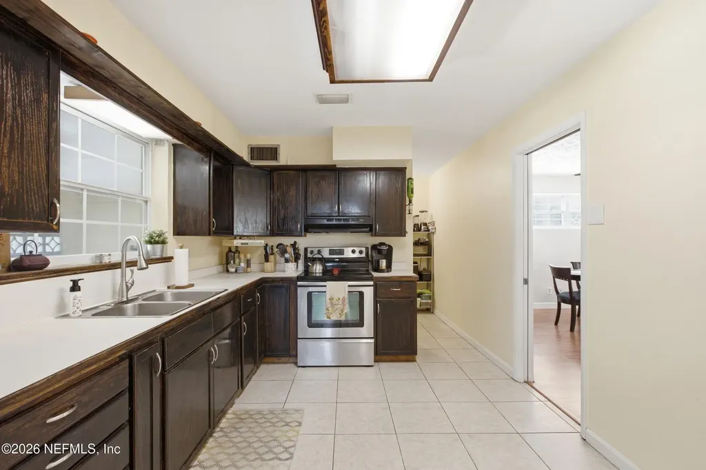 8159 Ladoga Avenue Jacksonville FL 32217