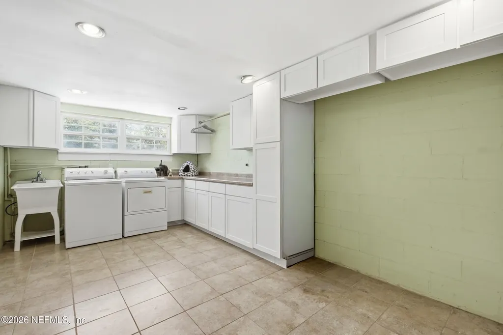 8159 Ladoga Avenue Jacksonville FL 32217