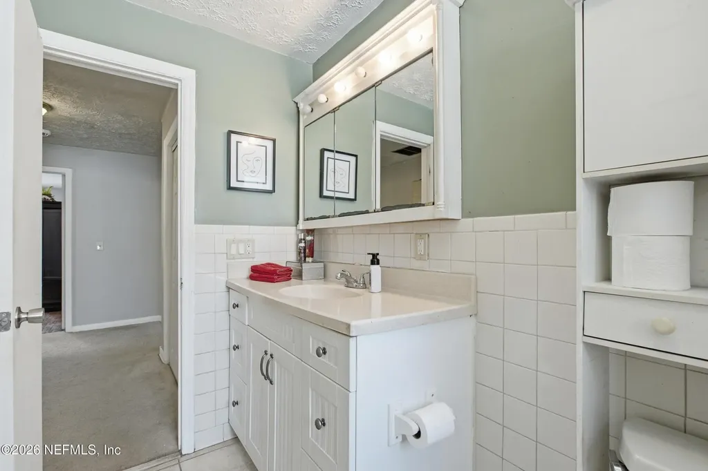 8159 Ladoga Avenue Jacksonville FL 32217