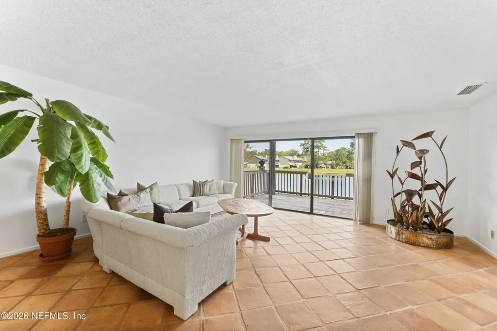 7775 Point Vicente Court Jacksonville FL 32256