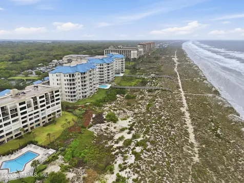 4776 Amelia Island Parkway Fernandina Beach FL 32034